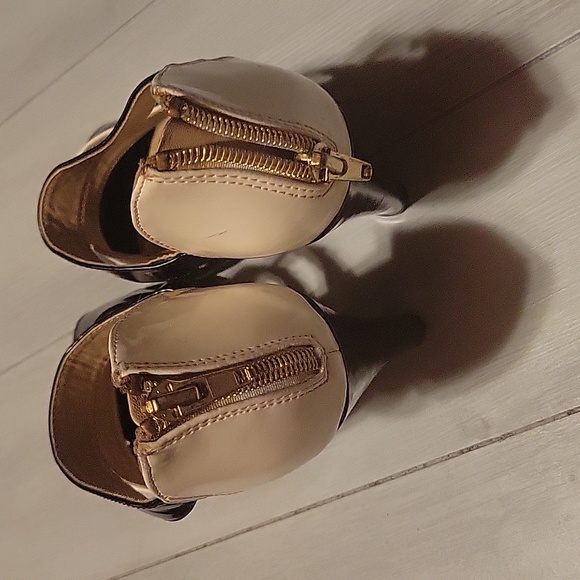 Forever Selected by Paula Abdul black and white patten leather heels size 6 - Picture 3 of 6